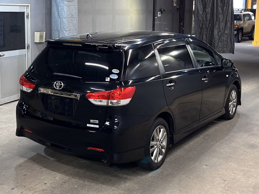 TOYOTA WISH