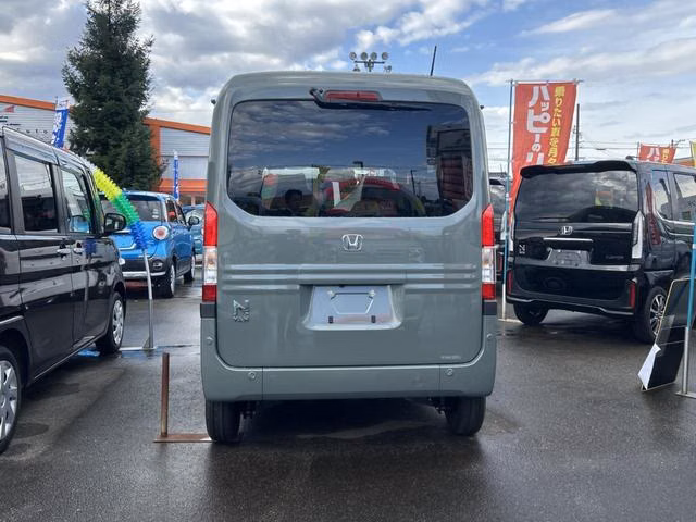 HONDA N-VAN