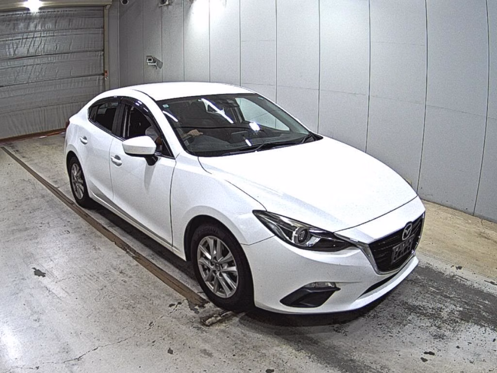 MAZDA AXELA
