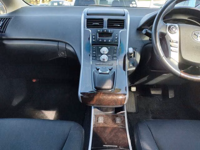 TOYOTA SAI