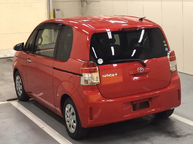 TOYOTA SPADE
