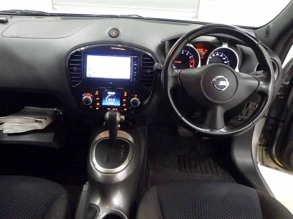 NISSAN JUKE