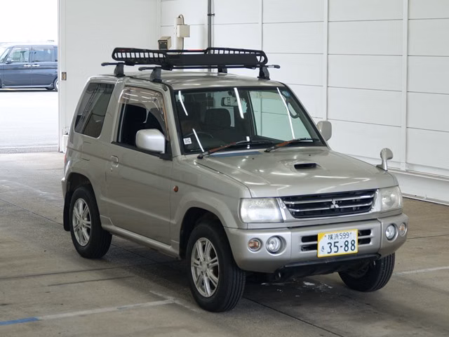 MITSUBISHI PAJERO MINI