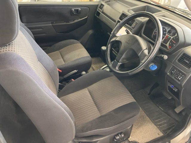 MITSUBISHI PAJERO MINI