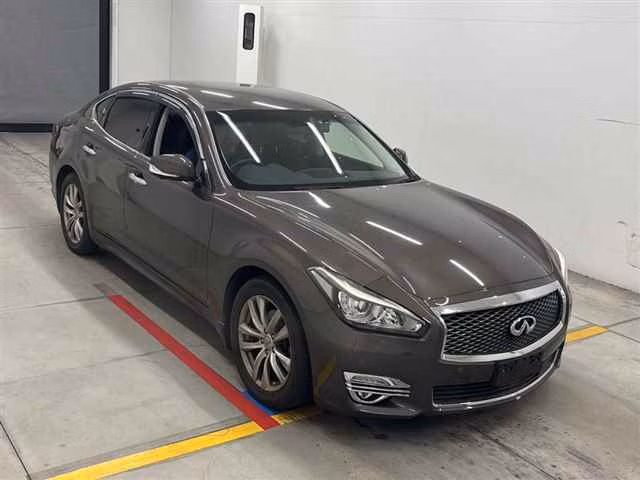 NISSAN FUGA