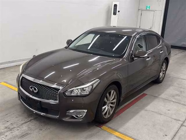NISSAN FUGA