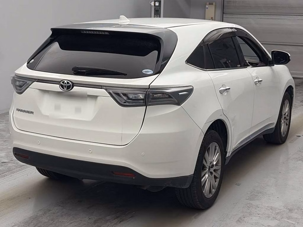 TOYOTA HARRIER