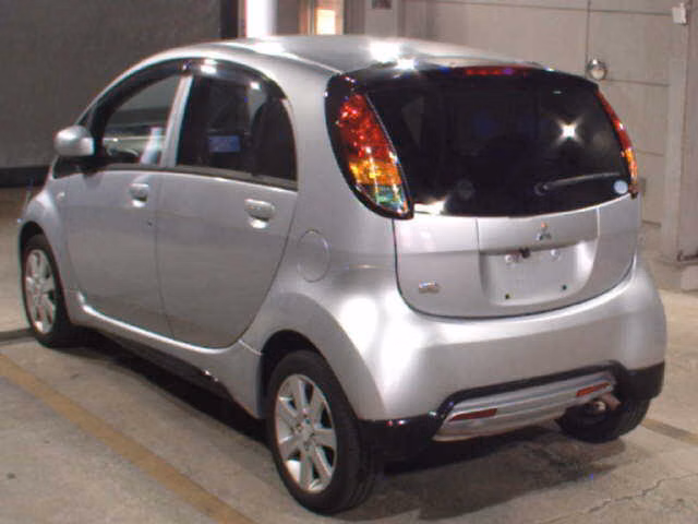 MITSUBISHI I