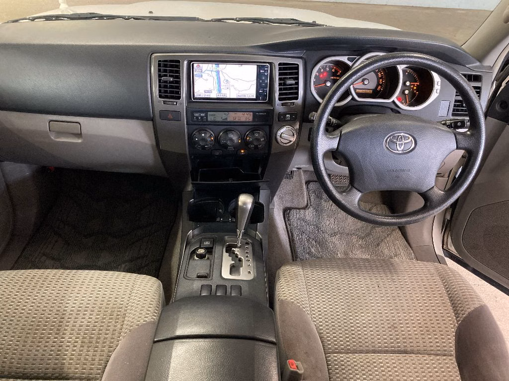 TOYOTA HILUX SURF