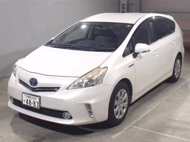 TOYOTA PRIUS ALPHA