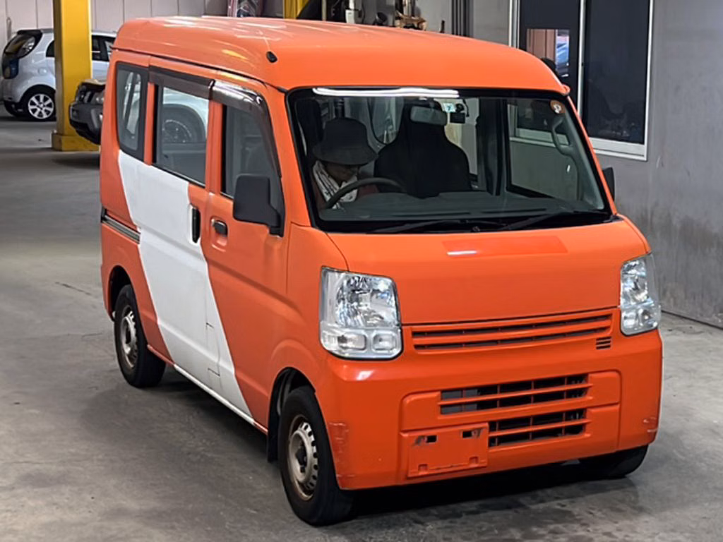 MITSUBISHI MINICAB