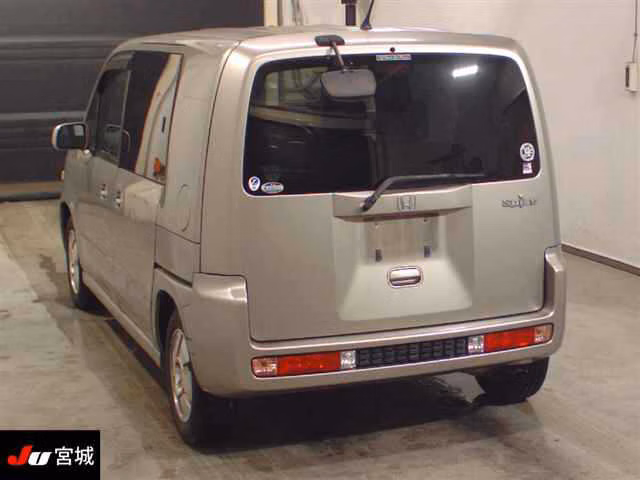 HONDA MOBILIO SPIKE