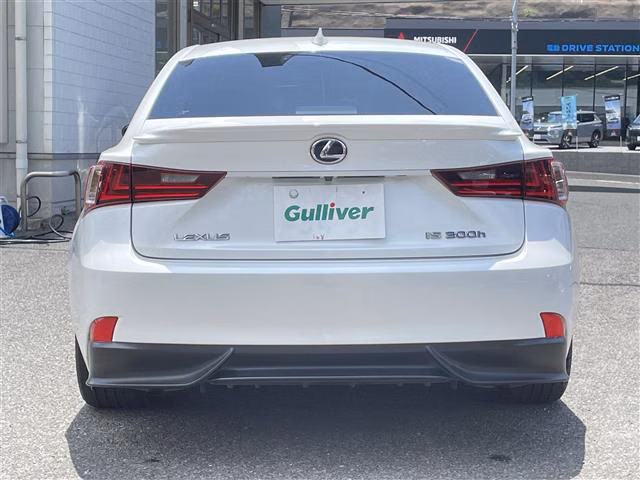 Lexus IS300h