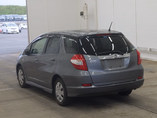 HONDA FIT SHUTTLE