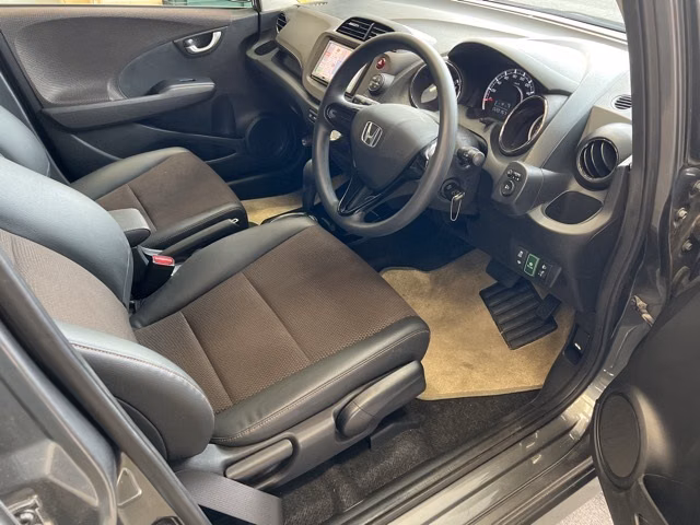 HONDA FIT SHUTTLE