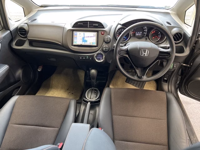 HONDA FIT SHUTTLE