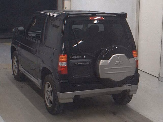 MITSUBISHI PAJERO MINI
