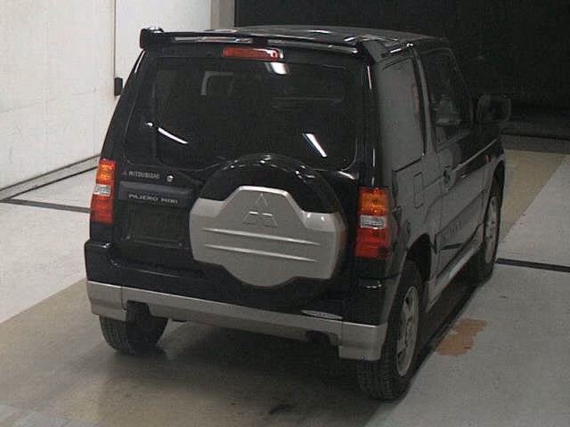 MITSUBISHI PAJERO MINI