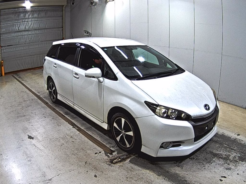 TOYOTA WISH