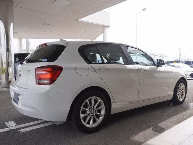 BMW 1-SERIES
