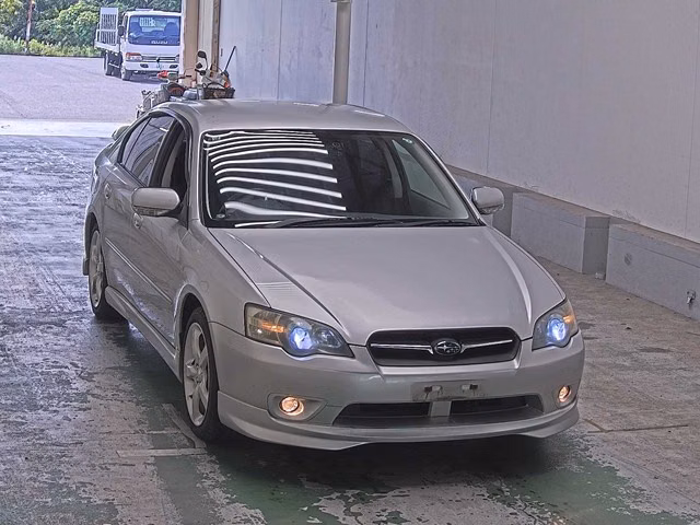 SUBARU LEGACY B4