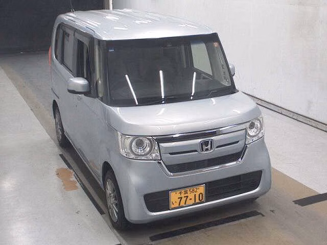 HONDA N-BOX