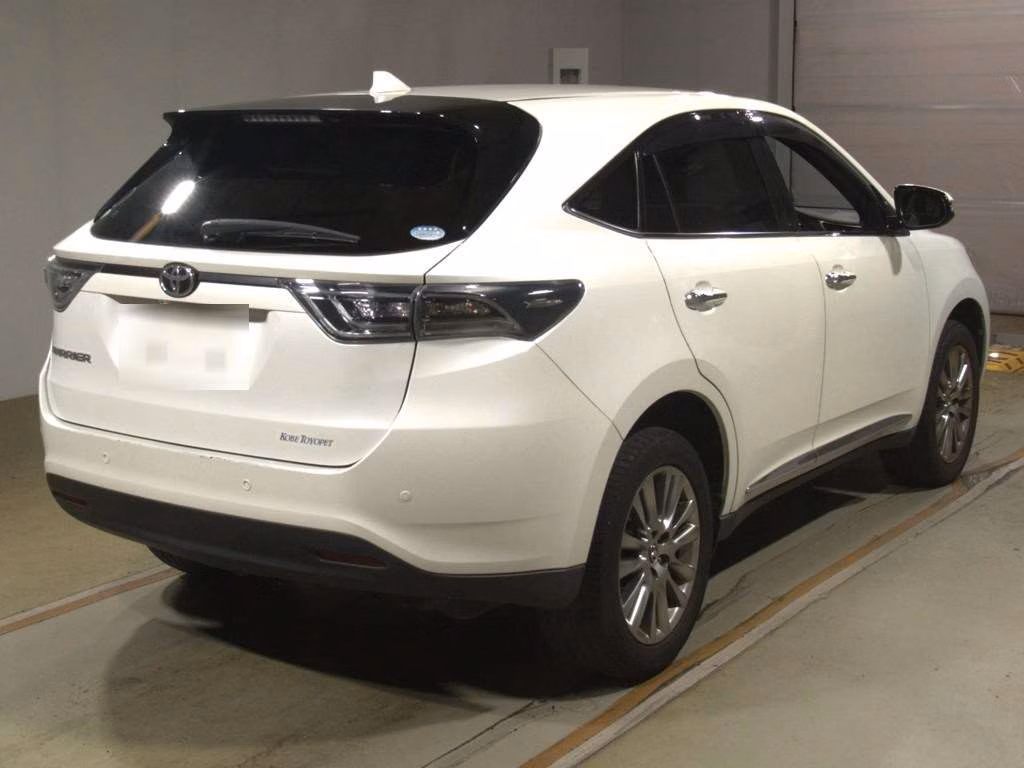 TOYOTA HARRIER