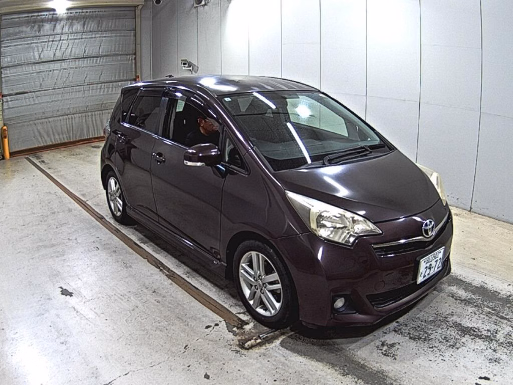 TOYOTA RACTIS