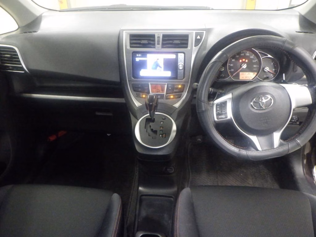 TOYOTA RACTIS
