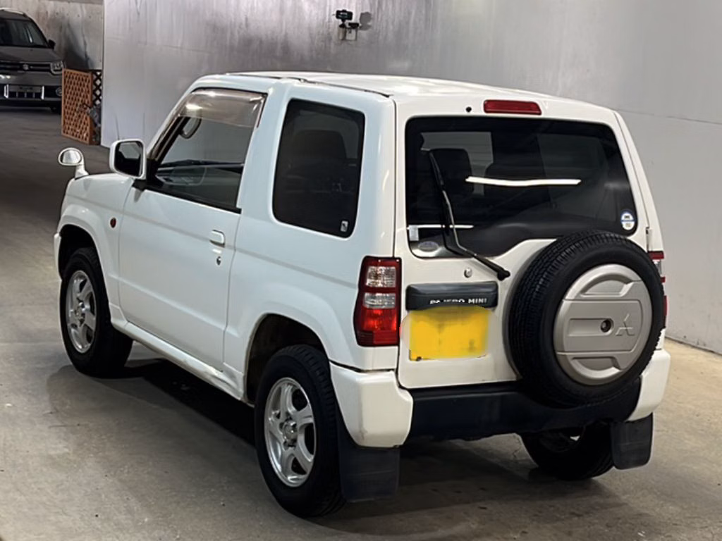 MITSUBISHI PAJERO MINI
