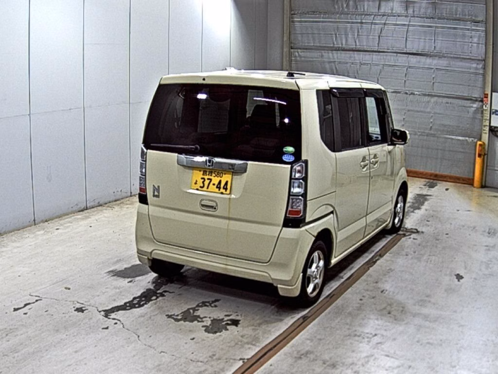 HONDA N-BOX