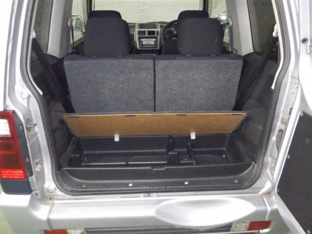 MITSUBISHI PAJERO MINI