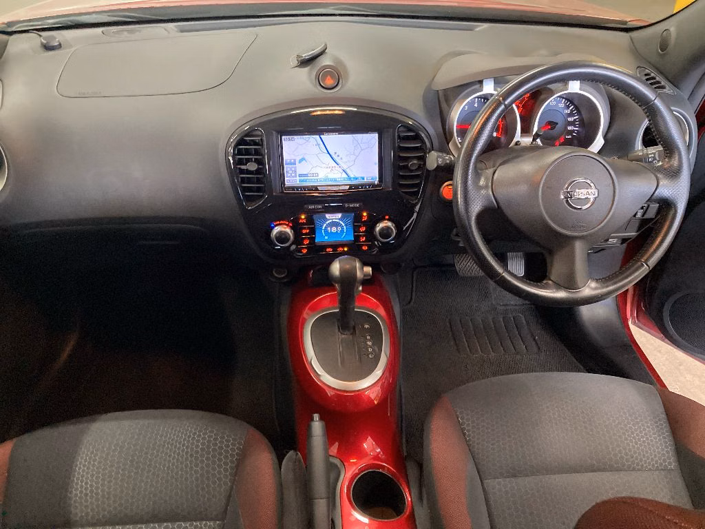 NISSAN JUKE