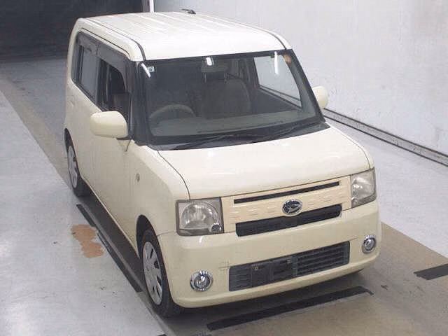 DAIHATSU MOVE CONTE