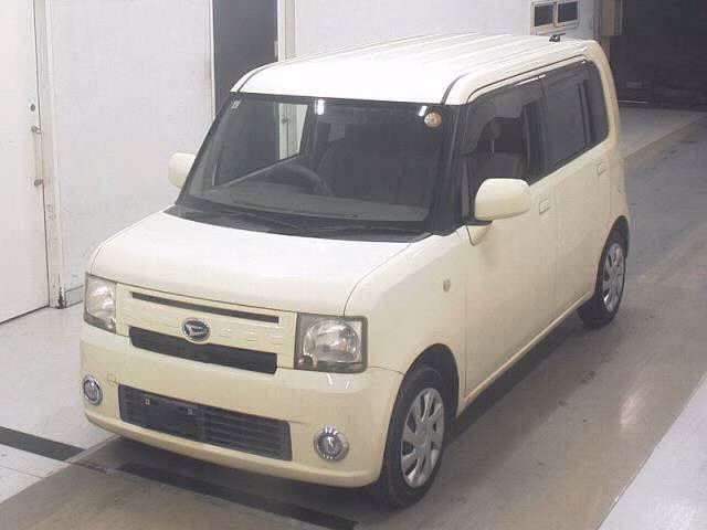 DAIHATSU MOVE CONTE