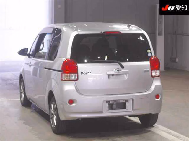 TOYOTA PORTE