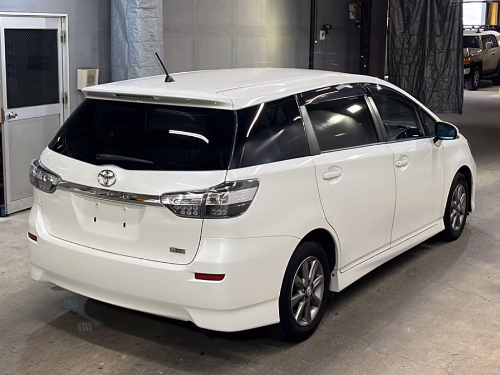 TOYOTA WISH