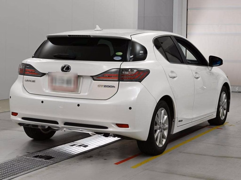 LEXUS CT200H
