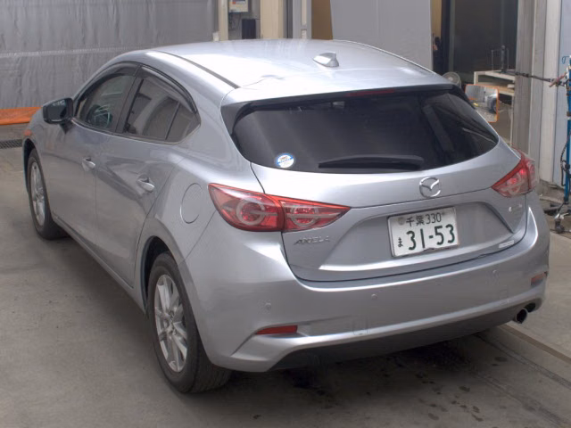 MAZDA AXELA