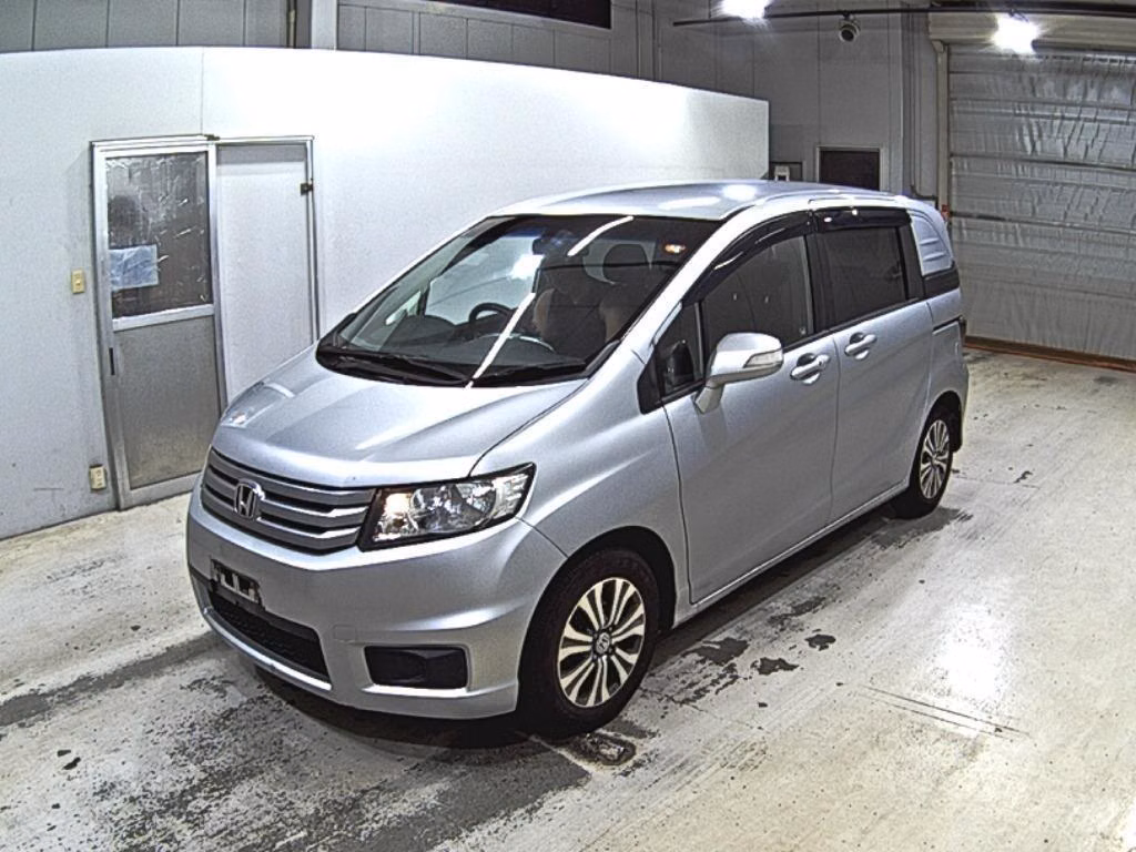 Honda Freed Spike