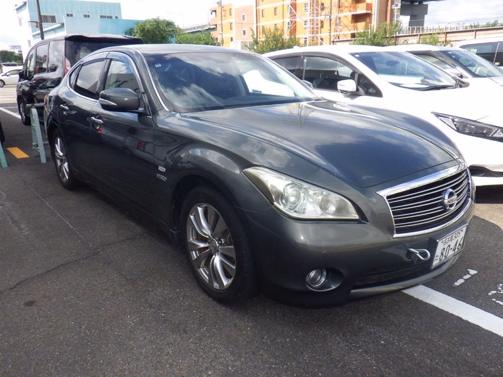 NISSAN FUGA