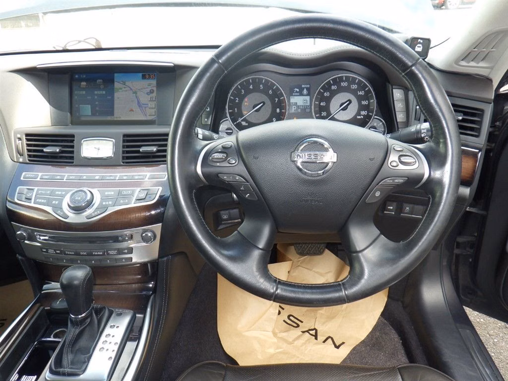NISSAN FUGA