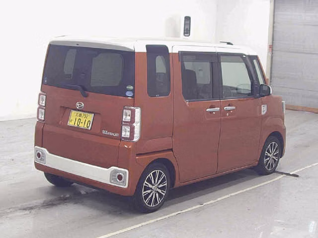 DAIHATSU WAKE