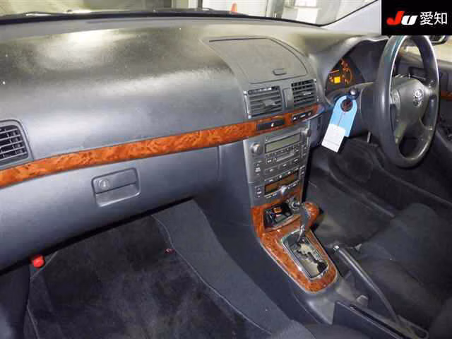TOYOTA AVENSIS