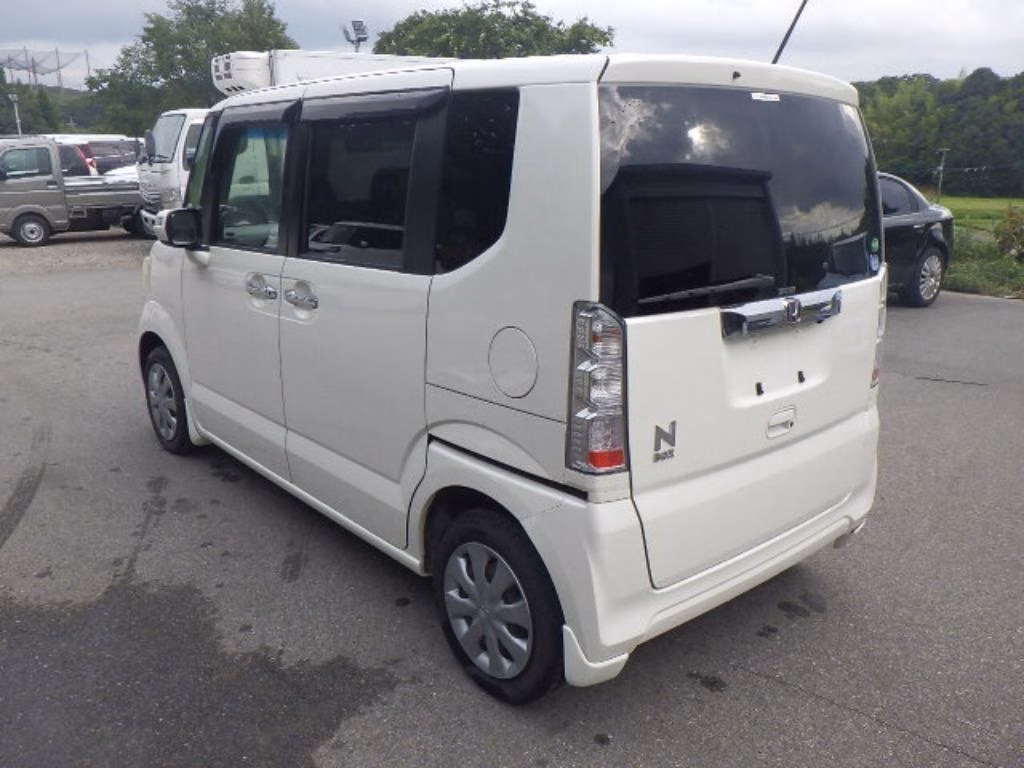 HONDA N-BOX