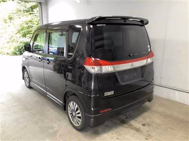 MITSUBISHI DELICA D:2
