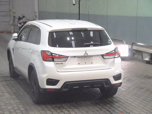 MITSUBISHI RVR