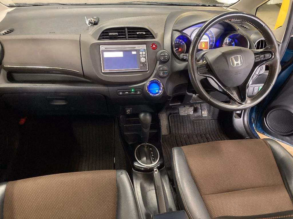 HONDA FIT SHUTTLE