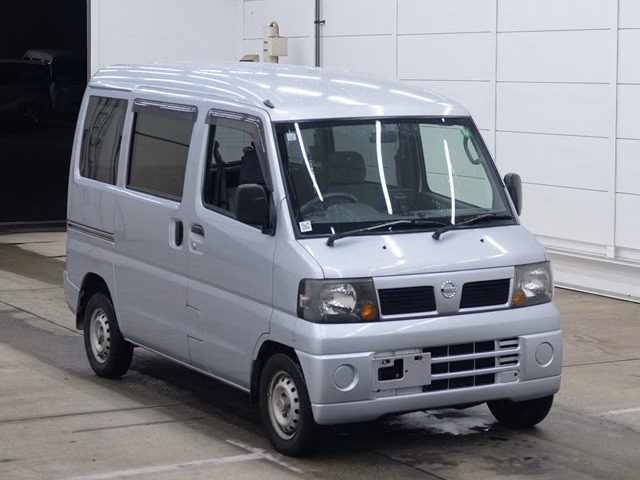 NISSAN CLIPPER