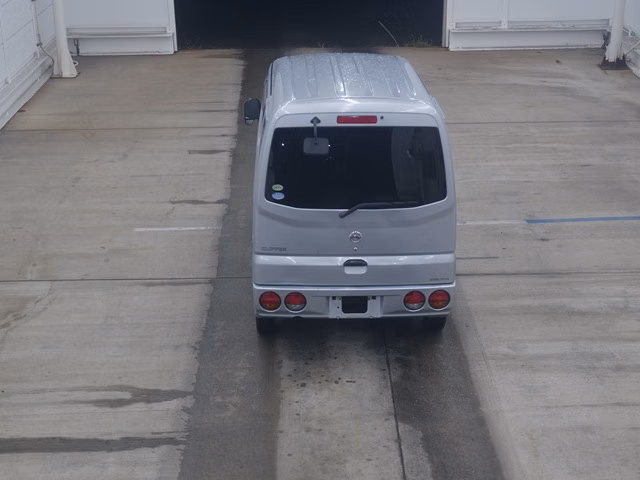 NISSAN CLIPPER